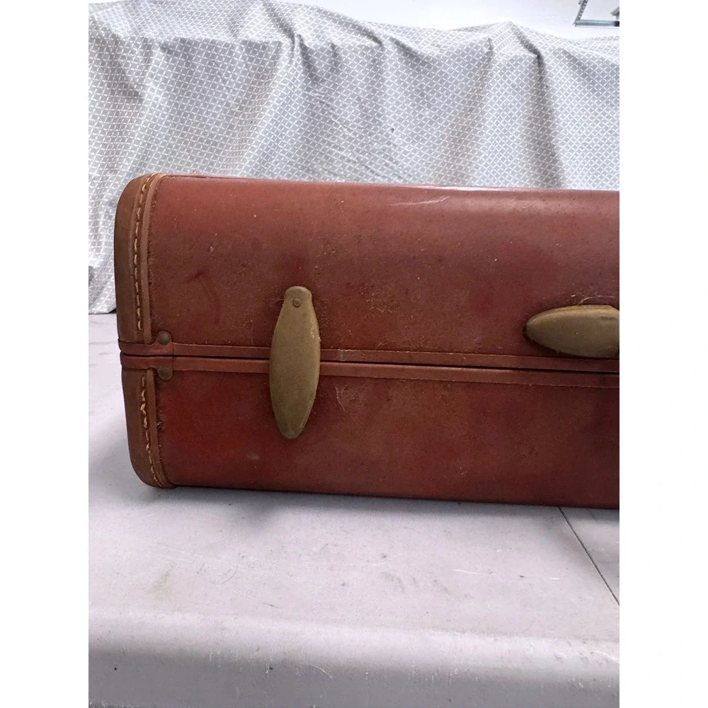 Vintage Samsonite Brown Suitcase 24
